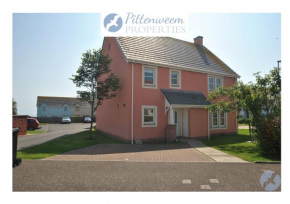 Seahaven- family home in East Neuk coastal village
